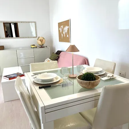 Casa Claudia Apartment Elmas